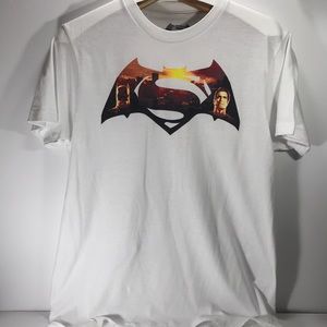 Men’s Batman Vs Superman White T-Shirt Medium